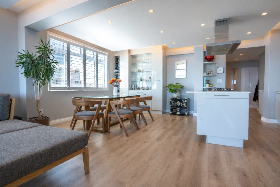 To Let 4 Bedroom Property for Rent in Sea Point Western Cape